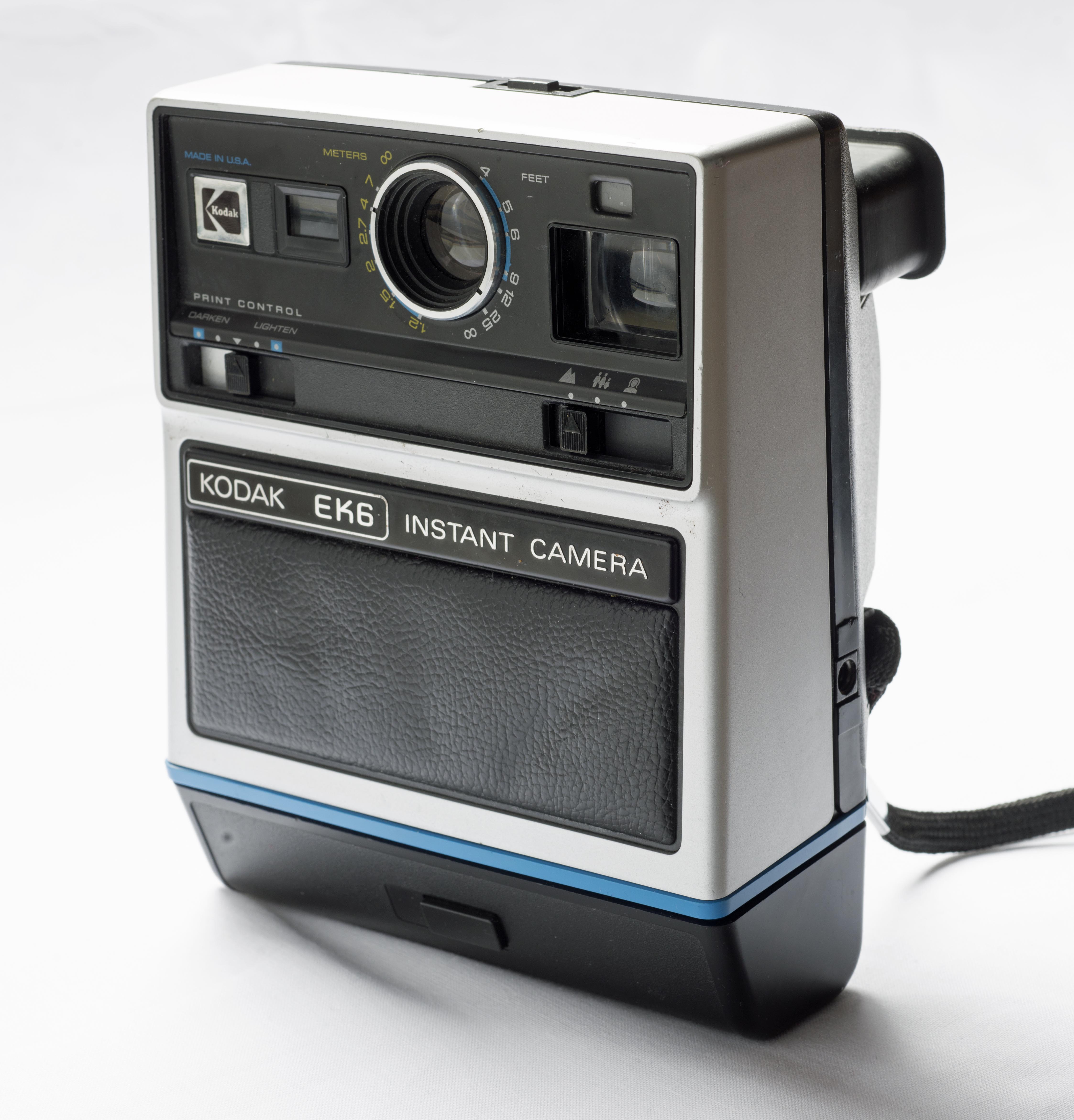 KODAK EK6 INSTANT CAMERA